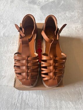 Pom D’Api Girls Brown Leather Fisherman Sandals size 34 NEW